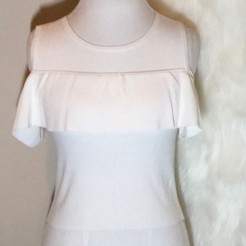 GIANNNI BINI Cold Shoulder Cropped Knit Top-L  NWT